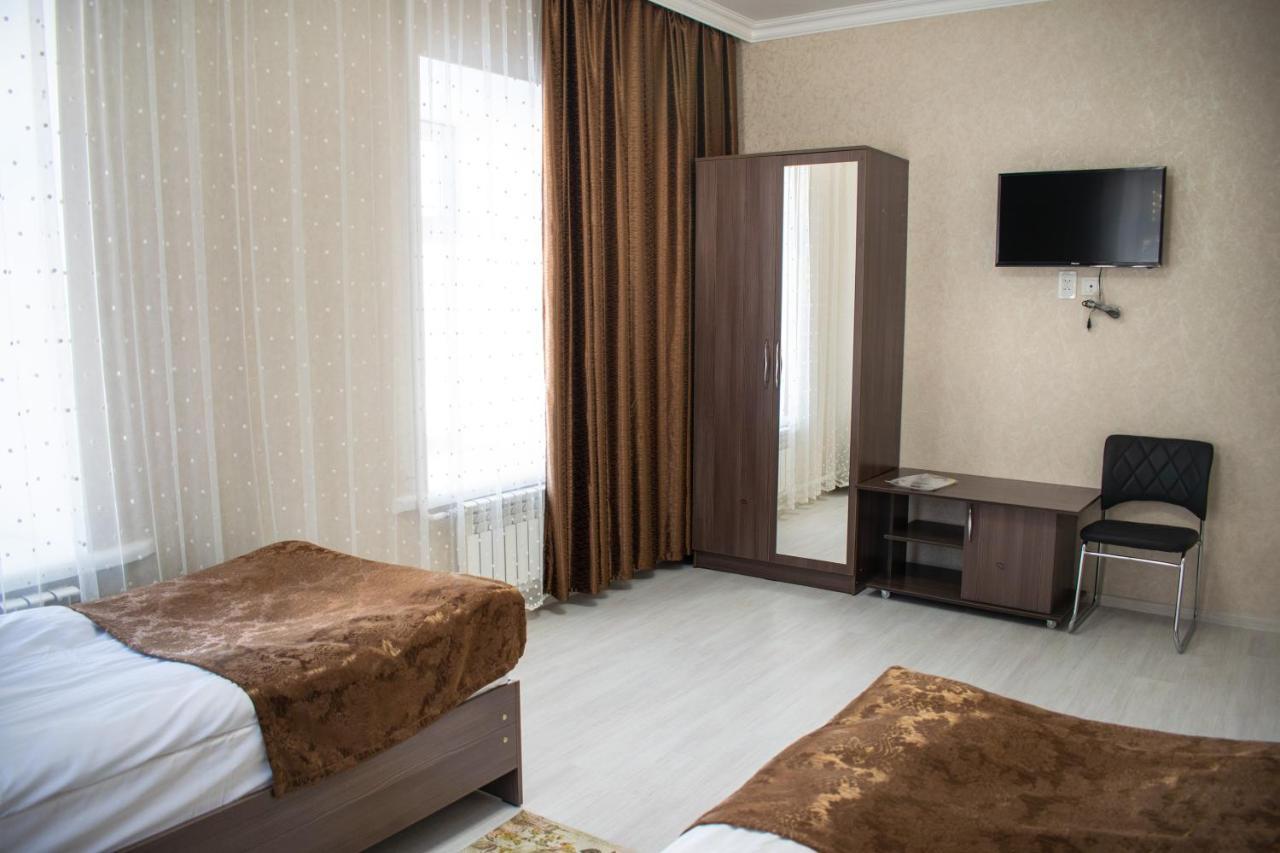 Mixx Hotel Karakol Ngoại thất bức ảnh